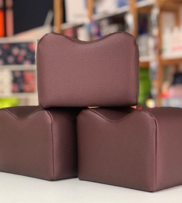 Apoya Pie Alcolchado Cuerina Náutica - Imagen 4